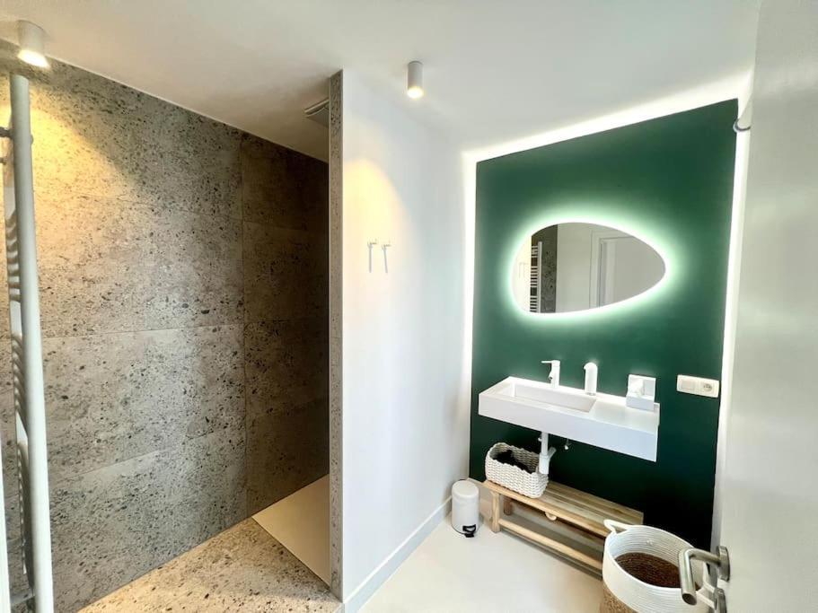 Duplex Chic Et Spacieux - Hypercentre Λιέγη Εξωτερικό φωτογραφία